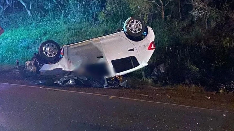 Professora morre em grave acidente na PR-466 e comove amigos