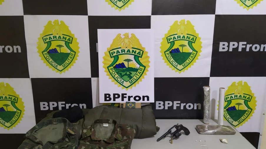 BPFron apreende arma de fogo e drogas em Guaíra