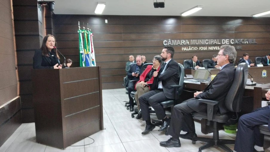 Câmara de Cascavel homenageia AMIC PR pelo aniversário de 38 anos