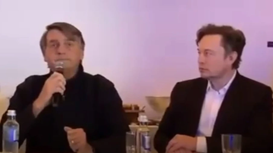 Durante discussão sobre projeto conectividade na Amazônia, Bolsonaro chama Elon Musk de "mito da liberdade"