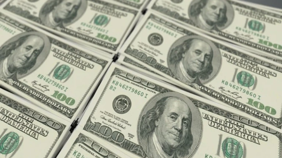 R$ 5,18: Dólar bate o maior valor em quatro meses