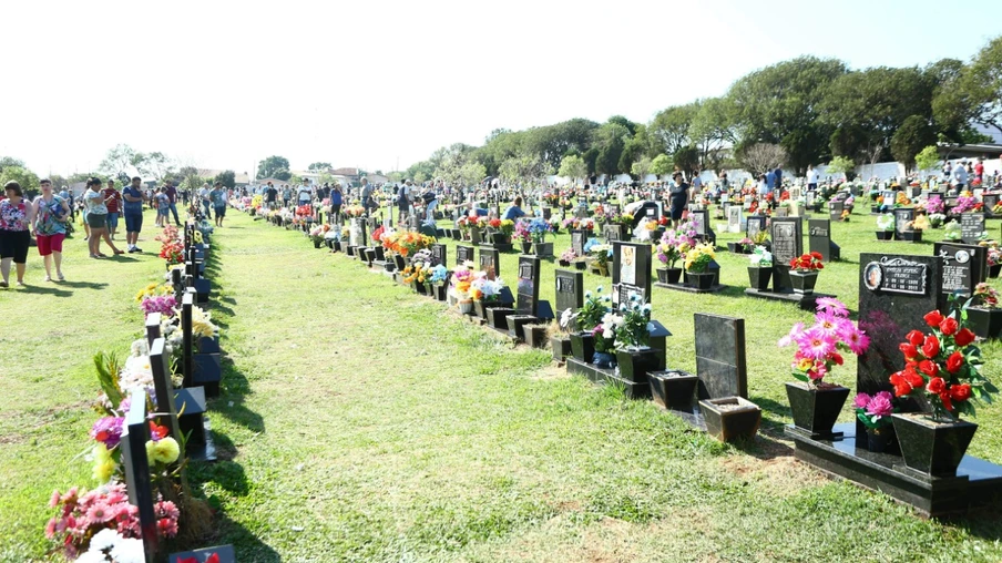 Dia Finados: Confira as  programação religiosa nos  cemitérios de Cascavel