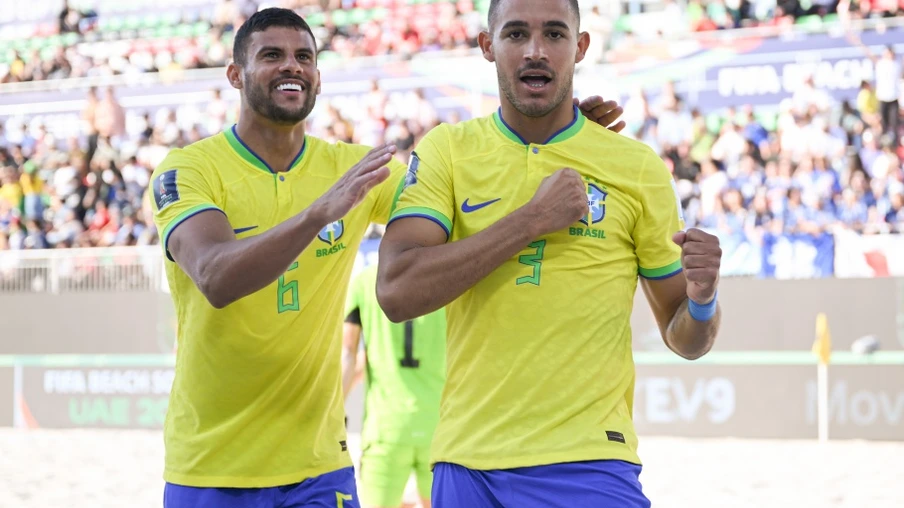 Beach Soccer: Brasil enfrenta Irã em busca de vaga na final