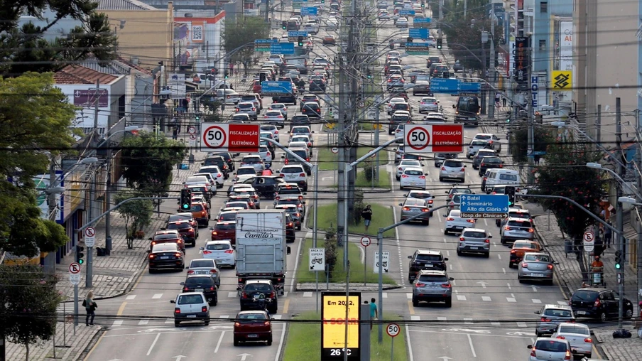 Frota de veículos cresce 12% no Paraná Crédito: AEN/PR