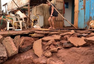 Chuva provoca estragos em bairros de Cascavel