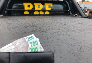 Motorista oferece R$ 200 para não ser multado e é preso pela PRF no Paraná