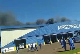Grande incêndio é registrado na empresa Mascarello, em Cascavel