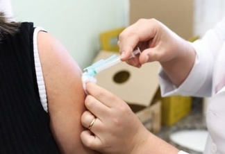 Foz amplia vacinação contra Meningite C para crianças e trabalhadores da saúde