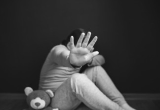 O abuso sexual na infância cria vínculo