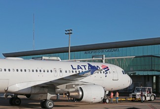 PAPI: Novo sistema de segurança para aeronaves começa operar em Cascavel