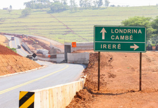 Obras na  PR-445  no trecho de 15,8 quilômetros entre Londrina e o distrito de Irerê tem previsão de entrega para dezembro. 17/09/2020 - Foto: Geraldo Bubniak/AEN