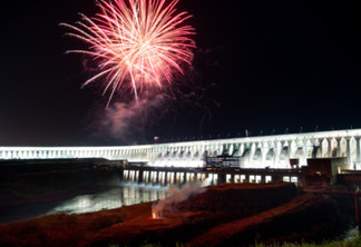 No Dia Mundial do Turismo, Itaipu anuncia volta da iluminação da barragem