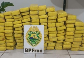 BPFRON apreende carro carregado com mais de 100 quilos de maconha em Itaipulândia (PR) - Itaipulência, 22/02/2022