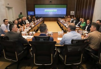 Curitiba, 31 de março de 2023 - Reunião no Gabinete de Gestão e Informação (GGI) sobre o programa Descomplica Paraná.