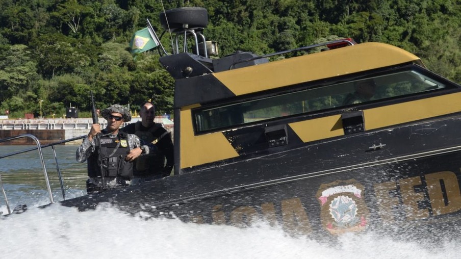 Forças de segurança integradas apreendem mais de 400 kg de maconha em Foz do Iguaçu