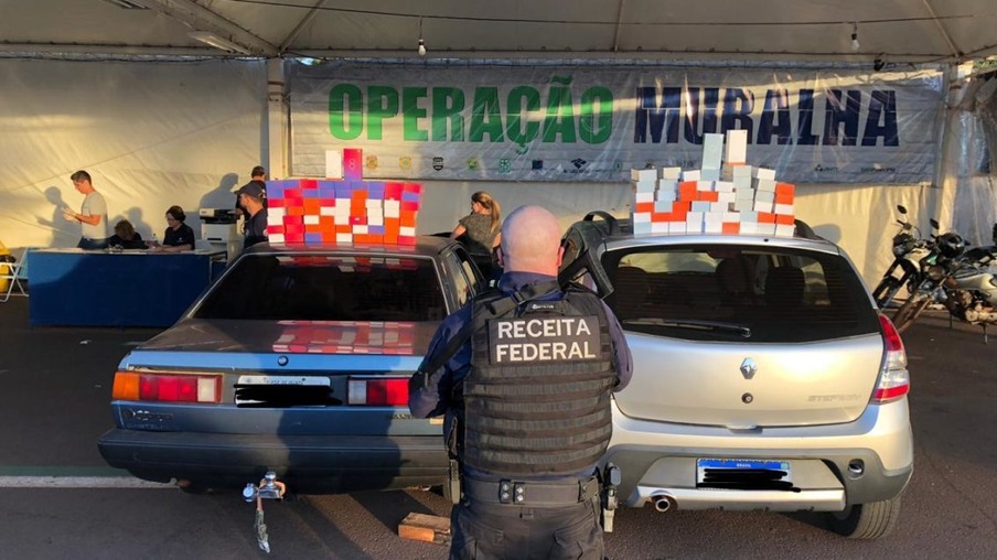 Veículos com fundo falso são retidos na Operação Muralha