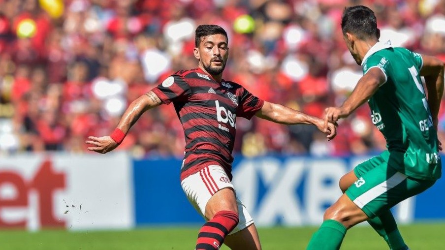 Flamengo goleia o Goiás pelo Brasileirão