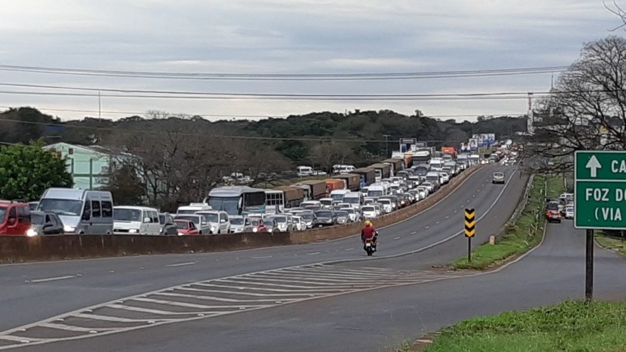 Protesto na Aduana Paraguaia deixa trânsito lento na fronteira