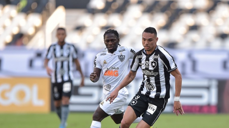 Botafogo bate o Atlético-MG no Nilton Santos pelo Brasileirão