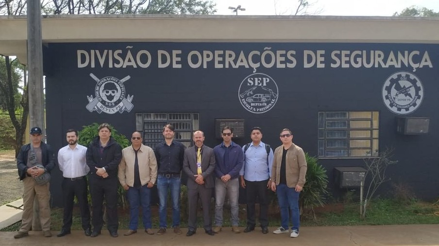 Comitiva do Paraguai visita unidades penais de Foz do Iguaçu