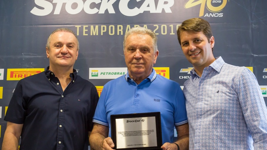 Cascavelenses vencedores na Stock Car recebem homenagem