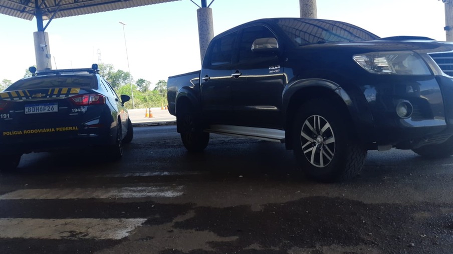 Polícia recupera caminhonete roubada minutos antes em Guaíra 