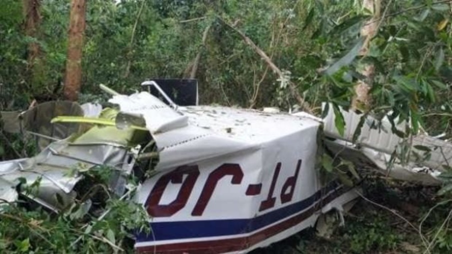 Três pessoas morrem em queda de aeronave em Espigão Azul