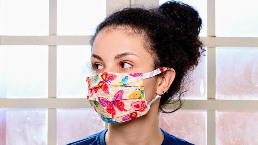 Confira o passo a passo para a confecção de uma máscara caseira