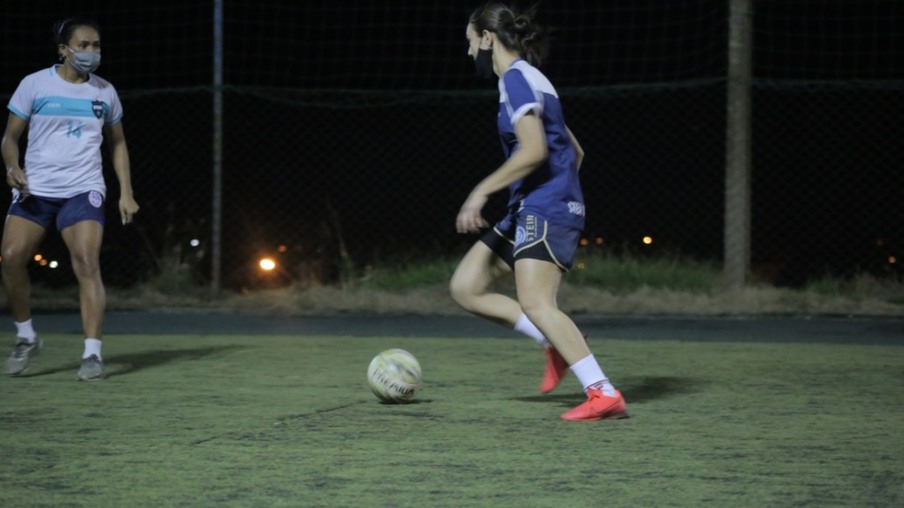 Futsal: Meninas entram em quadra pelo Estadual