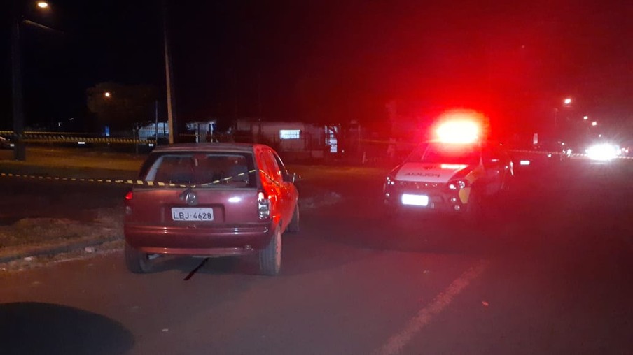 Homem morre após ser baleado dentro de carro em Cascavel