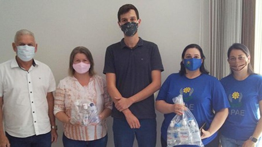 Zona eleitoral de Guaraniaçu doa kits de higiene que não foram utilizados nas eleições