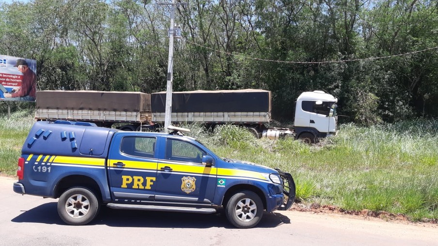 Veículos roubados em São Paulo são recuperados na BR-487 no Paraná