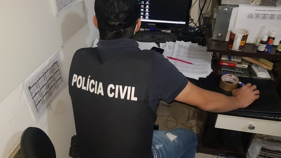 Operação Luz na Infância: Polícia Civil cumpre mandados contra a pornografia infantil em Toledo, Ponta Grossa e Cambé