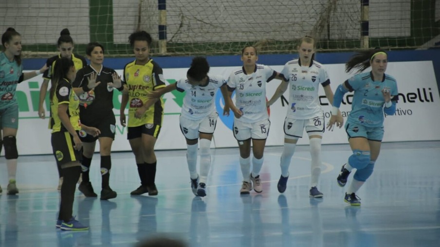 Com gol no final da partida, Cianorte vence o Stein Cascavel Futsal