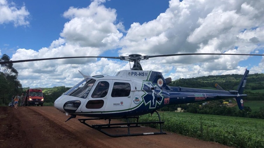 Helicóptero do Consamu atende vítima de acidente no interior de Marechal