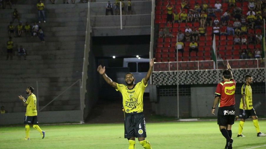 De volta para casa: FC Cascavel anuncia lateral-esquerdo Wilian Simões