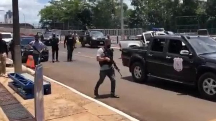 PCC: tentativa de resgate de “Bonitão” tem tiroteio e sequestro de policial