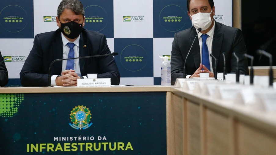 Governador Ratinho Junior defende em Brasília modelo de pedágio baseado na menor tarifa