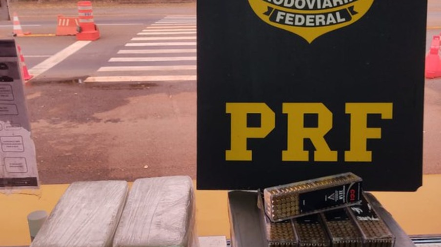 PRF apreende cocaína, crack e munições em Ubiratã
