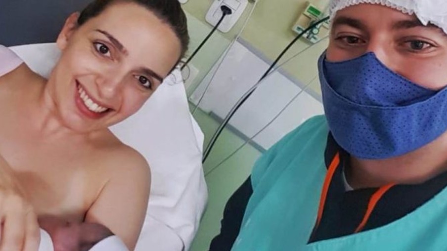 Bebê nasce em carro a caminho de hospital em Foz do Iguaçu; Veja vídeo