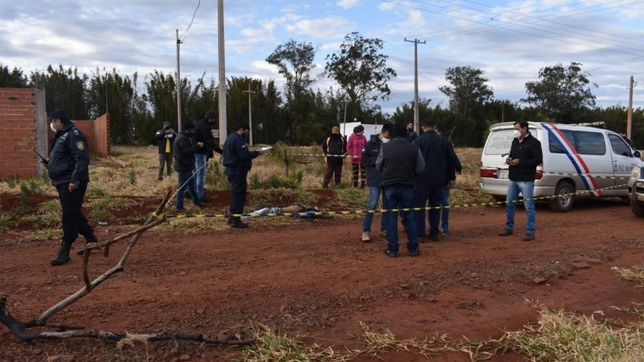 Corpo de adolescente é encontrado no Paraguai sem mãos e com bilhete: ‘os justiceiros estão de volta’