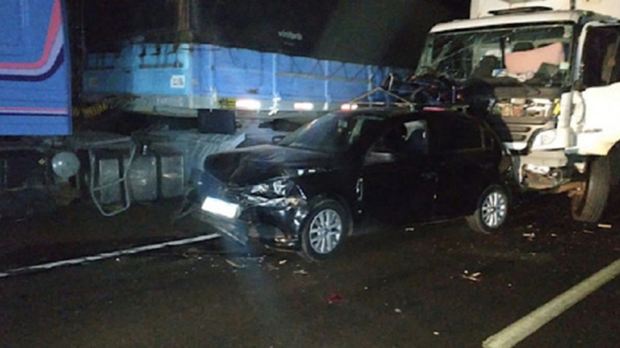 Uma pessoa morre e quatro ficam em estado grave em acidente na BR-277 em Guaraniaçu; veja imagens