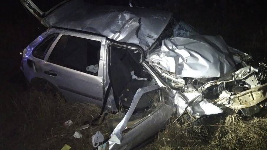 Homem morre e outras cinco pessoas ficam feridas em acidente entre carro e moto, em Guamiranga