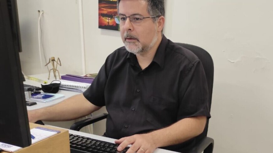 Paulo Alexandre assume o cargo de editor-chefe dos jornais O Paraná e Hoje News