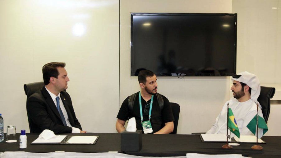 Governador e empresários paranaenses se reúnem com investidores em Dubai