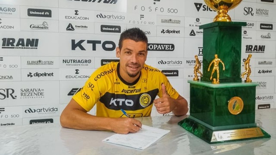 Cascavel renova com zagueiro Diego Giaretta para temporada de 2022