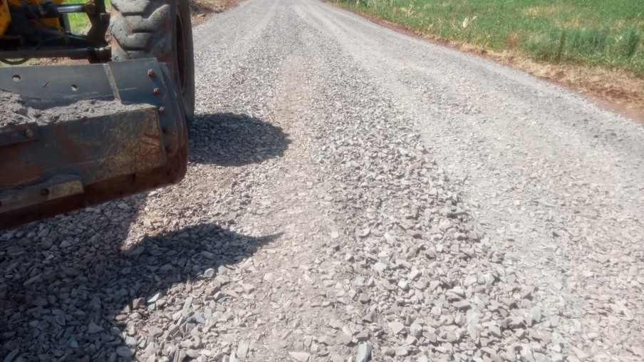 Seagri intensifica trabalhos em estradas rurais de Cascavel