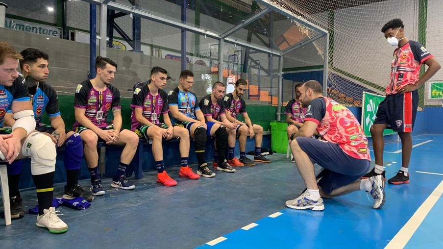 Cascavel Futsal lança curso de estágio para mostrar 'como se faz um campeão'