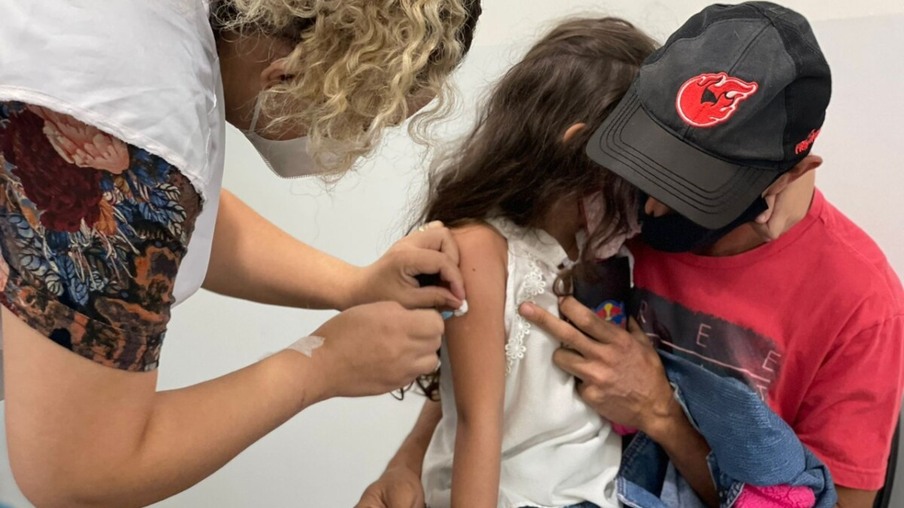 Prefeitura de Foz abre 2.750 vagas para vacinação em crianças contra a Covid-19