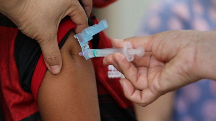 O Distrito Federal começou a vacinar crianças acima de 6 anos contra a covid-19